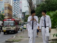 DSC 1101  Des collégiens