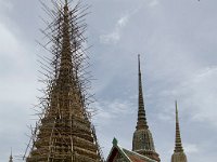 DSC 1332  Une Phra Maha Chedi en cours de restauration (échaffaudage en banbous)