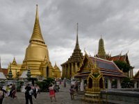 DSC 1153  Chedi Phra Si Rattana qui abrite un fragment du sternum du Bouddha Rama IV
