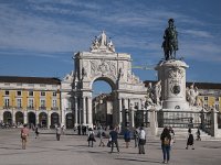 L'Arc de triomphe et la statue de José 1er (roi du Portugal de 1750 à 1777)
