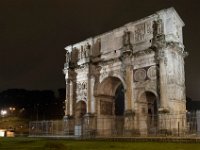 Vue nocturne de l'arc de Constantin
