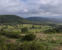 Puy  de Charmont et sa coulée de lave  Ce puy culmine à 1137m. Il est couvert d'une forêt qui s'est également implantée sur la coulée de lave qui s'étend vers le village de Fontclairant