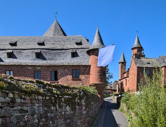 Château de Vassinhac (à gauche)