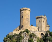 Le château sur son éperon rocheux