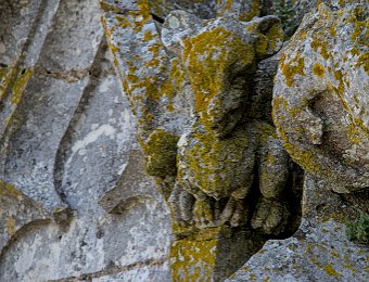 Eglise Saint Pierre de Sales- Sculpture sur le clocher