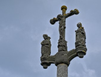 La chapelle Pol- Le calvaire