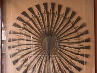 Décoration faite avec des armes