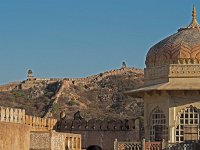Vue des fortifications qui entourent Amber