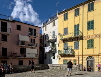 Maisons autour  l'église San Pietro