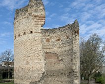 Tour de Vésone (IIème siècle)  Espace sacré d'un temple gallo-romain (IIème siècle)
