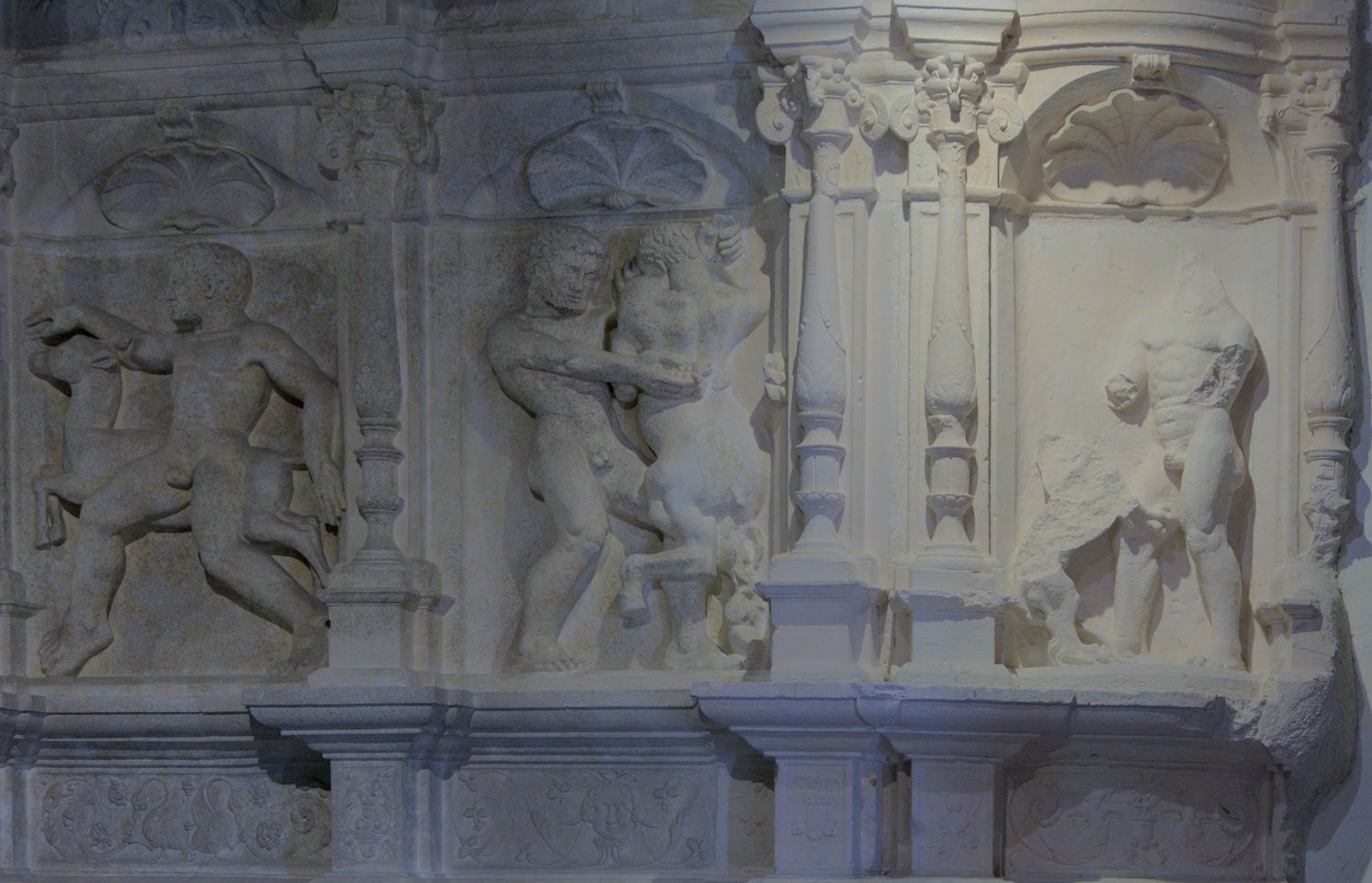 Vestibule du rez de chaussée - sculpture