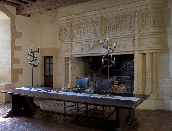 Château de Pons, cheminée Renaissance