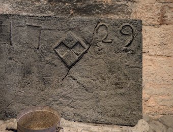 La cuisine, plaque de cheminée