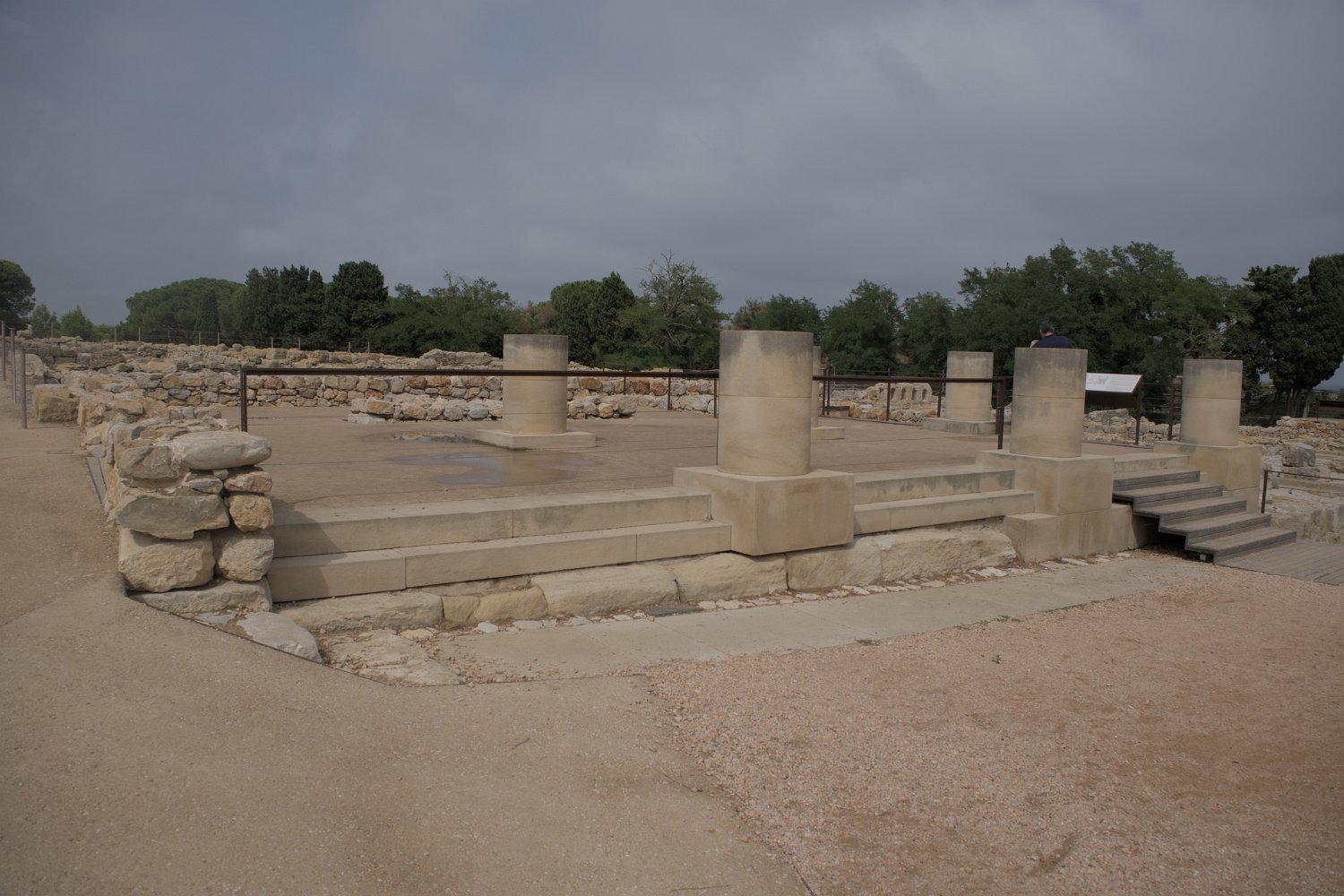 Le Sérapéum (Temple d'Isis et de Zeus Sérapis)