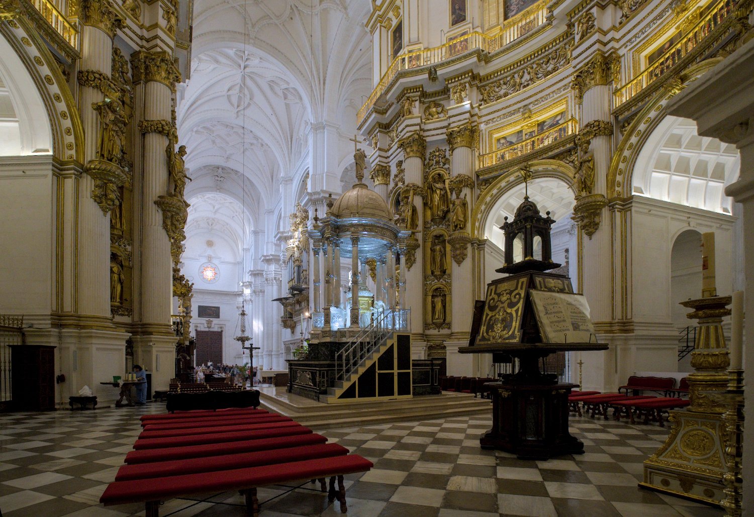 Cathédrale de l'Incarnation - Intérieur