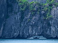 Bateau en perspective sous une voute