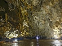 1er étage de la grotte, concrétions